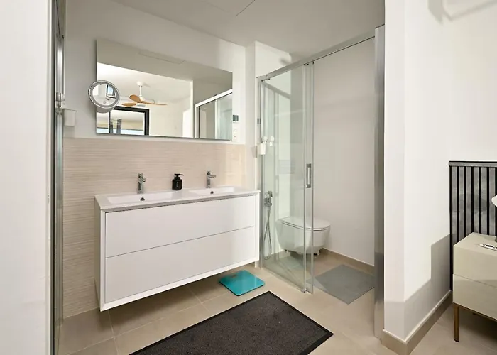 Modern - Amazing Seaview - Close To - Pool フエンヒロラ